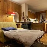 Cozy House Near Asei With Garden And Terrace * Casa del Bosco