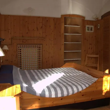 Дом отдыха Cozy House Near Asei With Garden And Terrace Casa del Bosco